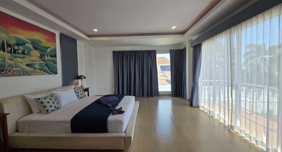 Villa en alquiler de 5 habitaciones en Mueang Phuket, Phuket