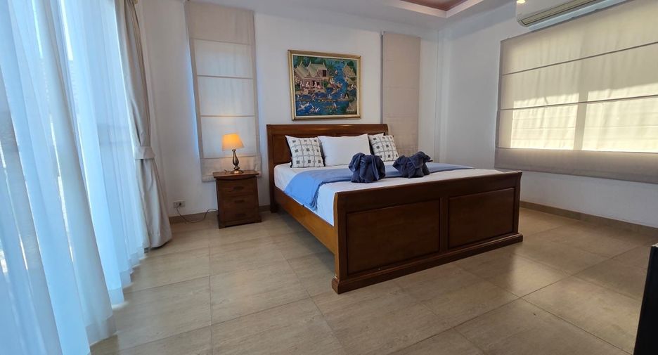 Villa en alquiler de 5 habitaciones en Mueang Phuket, Phuket