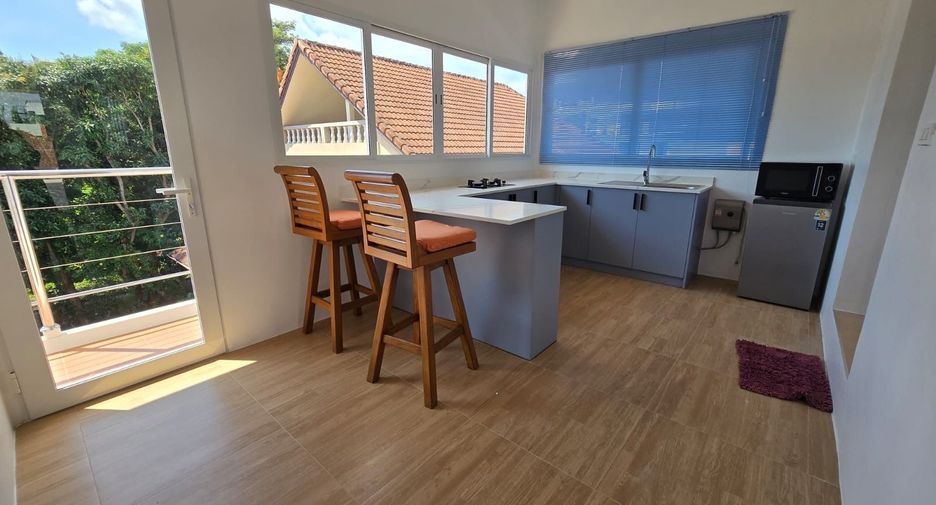 Villa en alquiler de 5 habitaciones en Mueang Phuket, Phuket