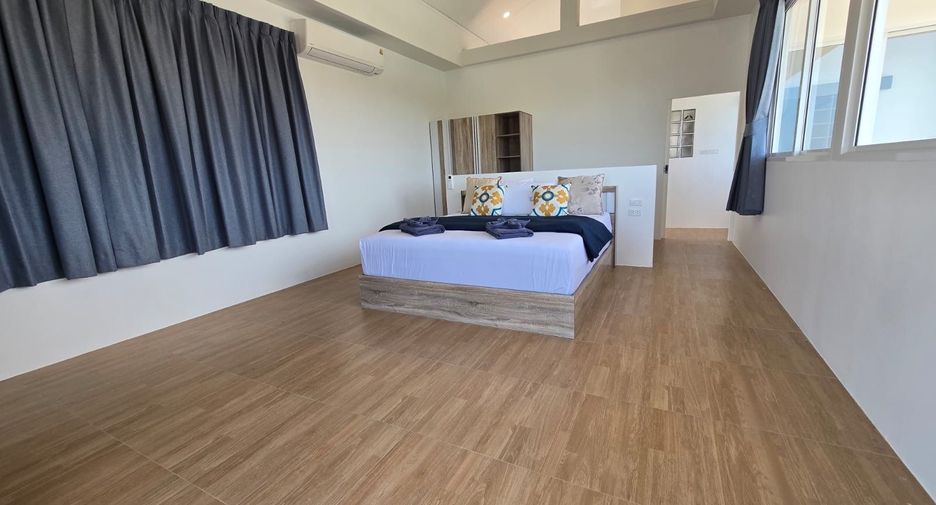 Villa en alquiler de 5 habitaciones en Mueang Phuket, Phuket