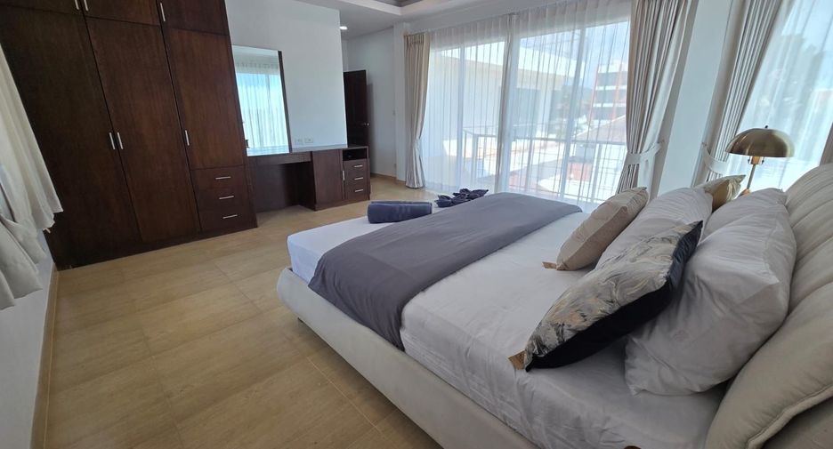 Villa en alquiler de 5 habitaciones en Mueang Phuket, Phuket