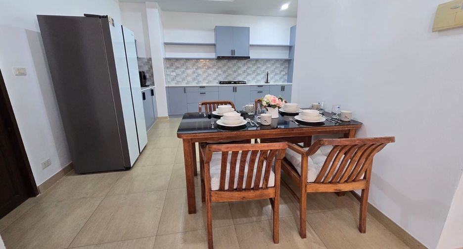 Villa en alquiler de 5 habitaciones en Mueang Phuket, Phuket
