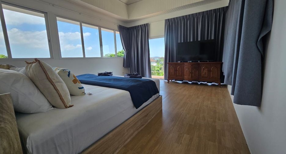 Villa en alquiler de 5 habitaciones en Mueang Phuket, Phuket