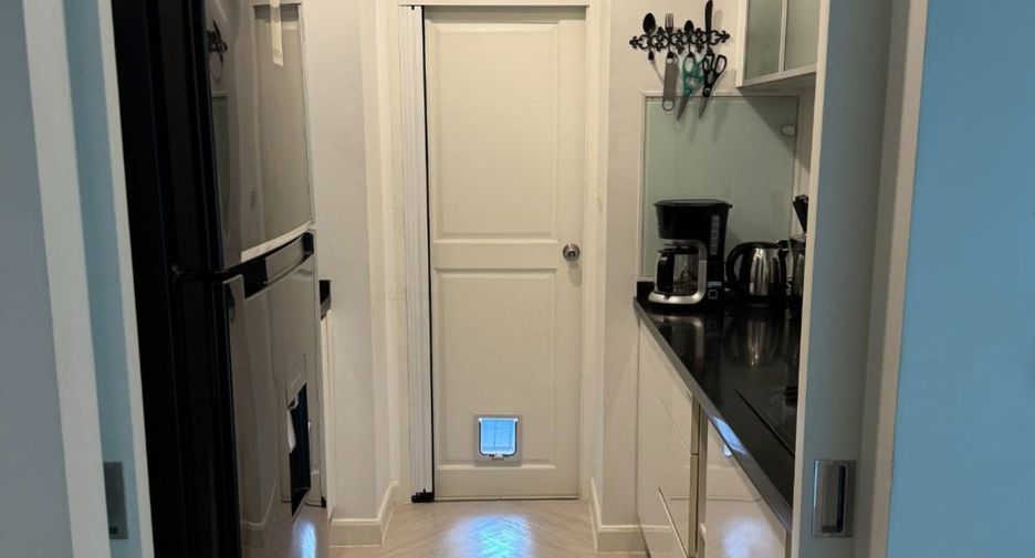 Condo en alquiler de 3 habitaciones en Khlong Toei, Bangkok