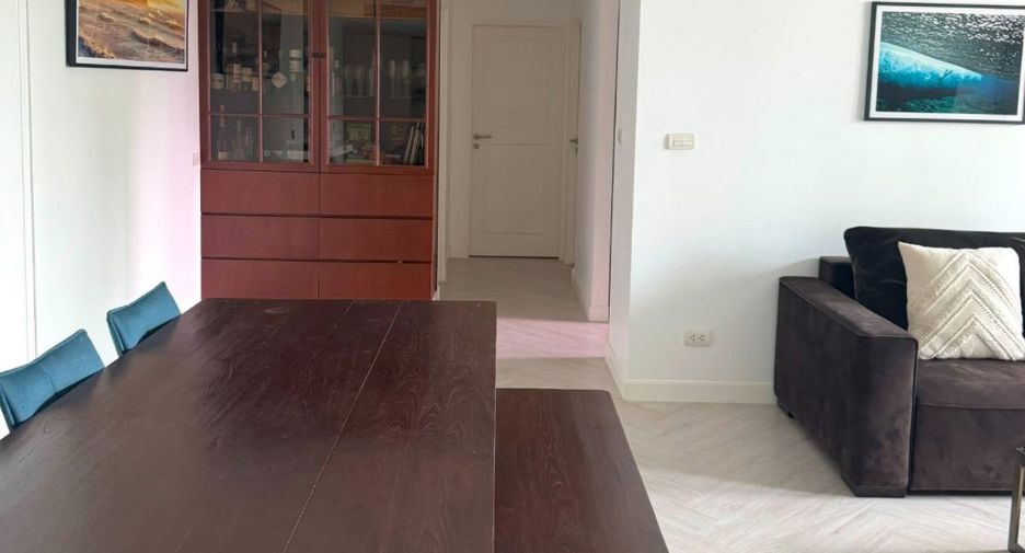 Condo en alquiler de 3 habitaciones en Khlong Toei, Bangkok