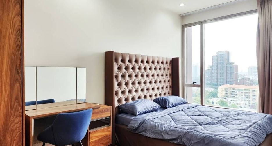 Condo en alquiler de 2 habitaciones en Khlong Toei, Bangkok