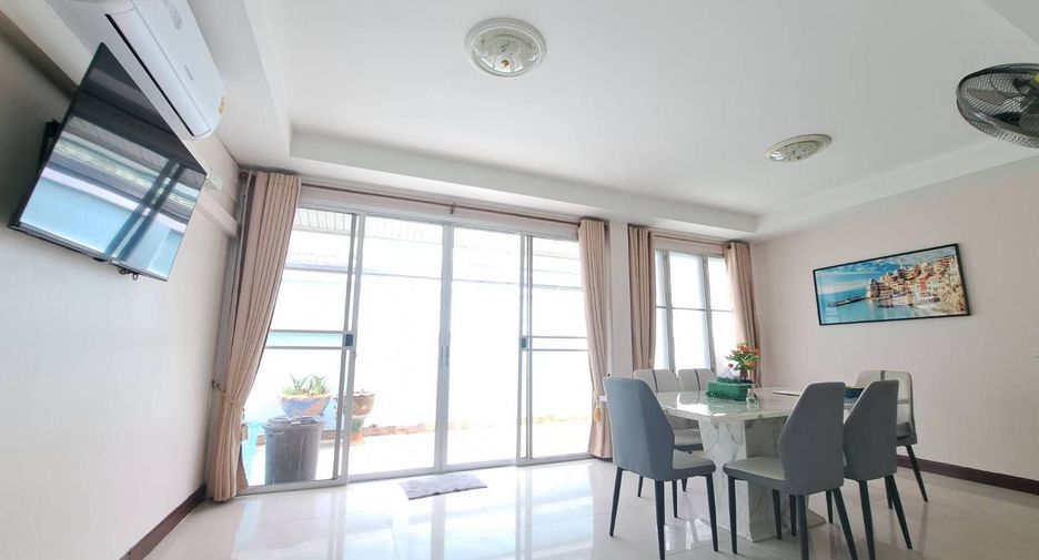 For rent 3 bedrooms house in Bang Lamung, Chonburi