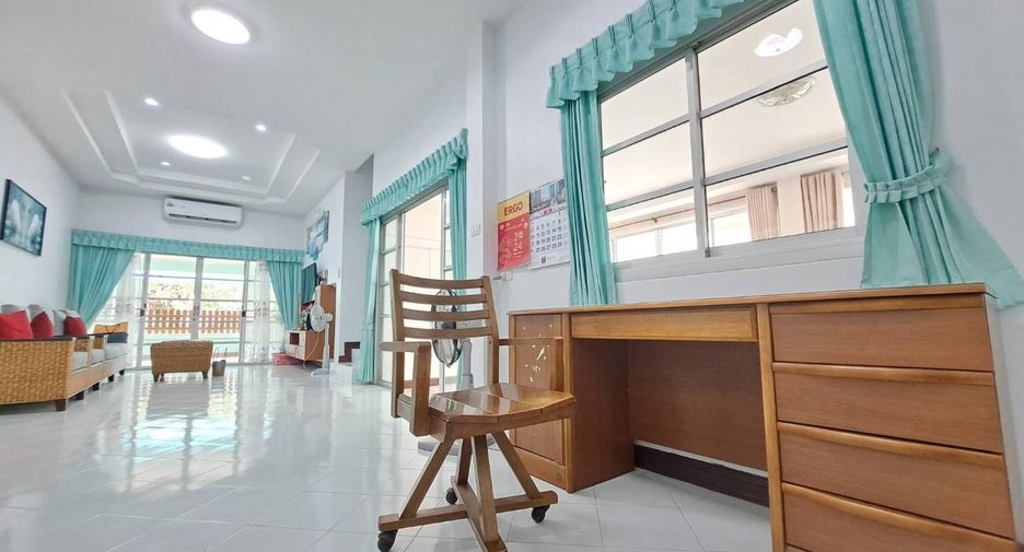 For rent 3 bedrooms house in Bang Lamung, Chonburi