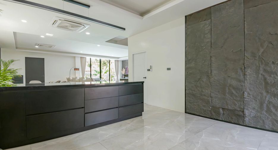 Villa en venta de 5 habitaciones en Mueang Phuket, Phuket