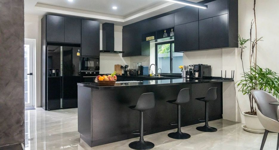 Villa en venta de 5 habitaciones en Mueang Phuket, Phuket