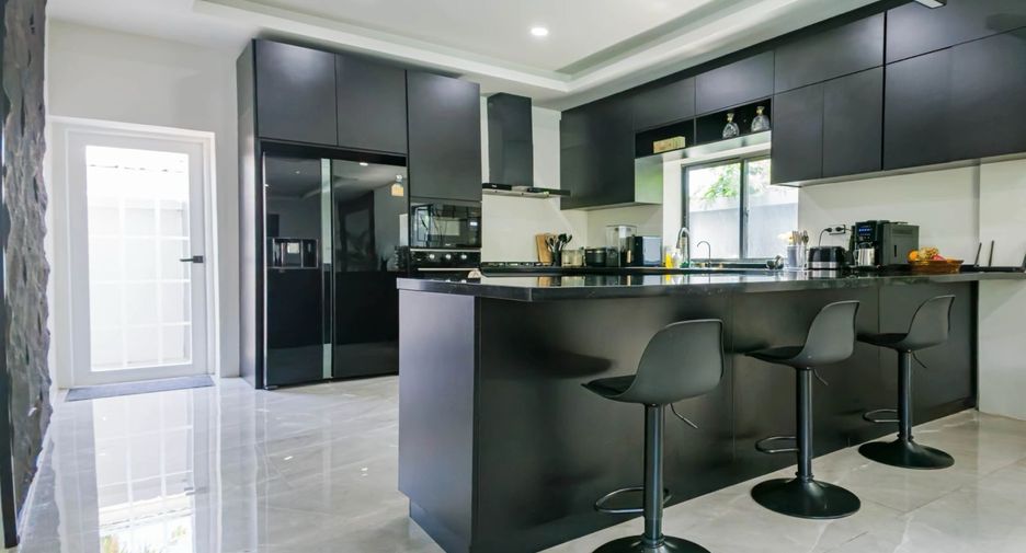 Villa en venta de 5 habitaciones en Mueang Phuket, Phuket