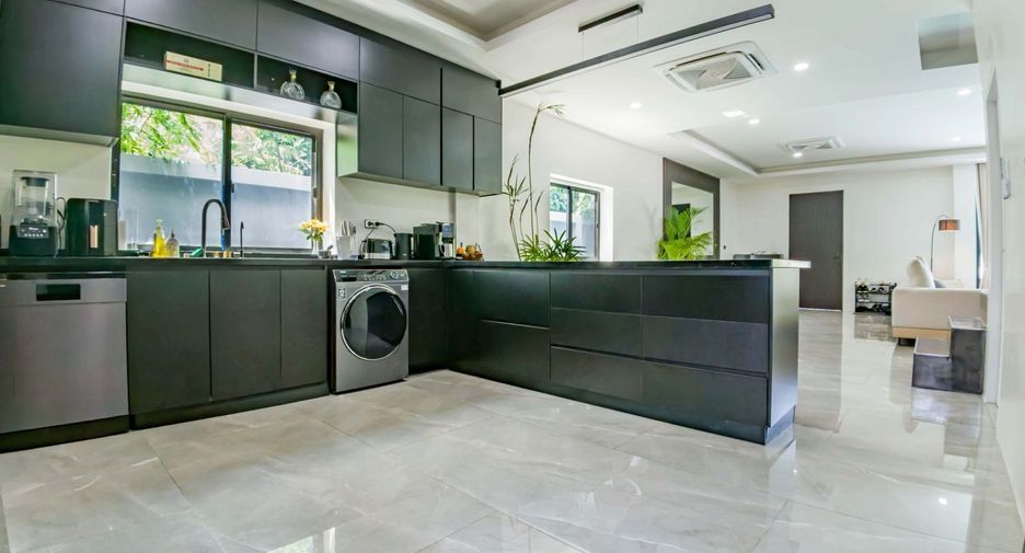 Villa en venta de 5 habitaciones en Mueang Phuket, Phuket