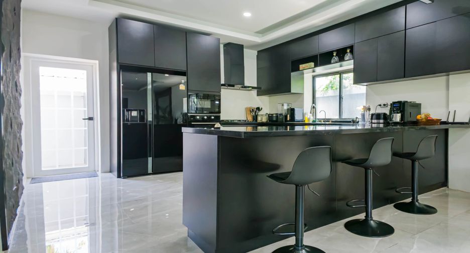Villa en venta de 5 habitaciones en Mueang Phuket, Phuket