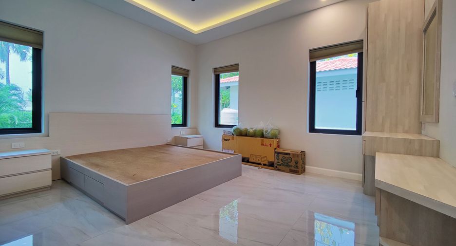 Villa en venta de 4 habitaciones en Pran Buri, Prachuap Khiri Khan
