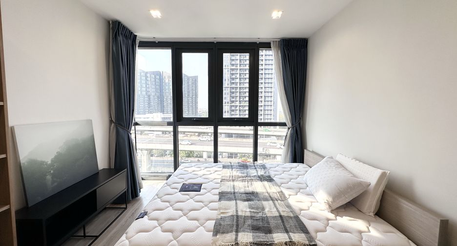 For sale 2 bedrooms condo in Bang Kapi, Bangkok