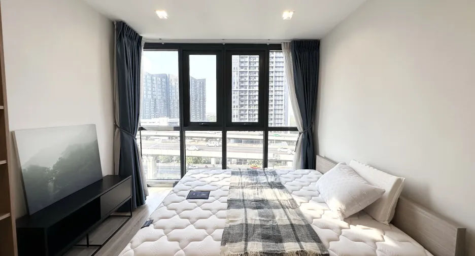 For sale 2 bedrooms condo in Bang Kapi, Bangkok
