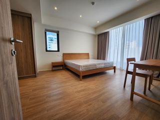 À louer 2 chambres appartement à Bang Rak, Bangkok