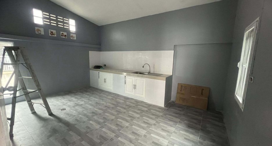 For rent 2 bedrooms townhouse in Mueang Phuket, Phuket