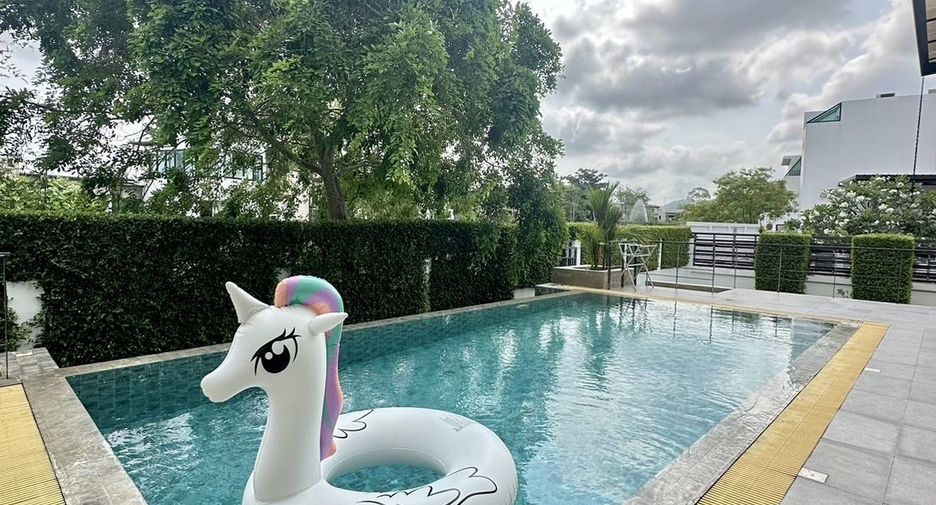 Villa en alquiler de 3 habitaciones en Sattahip, Chonburi