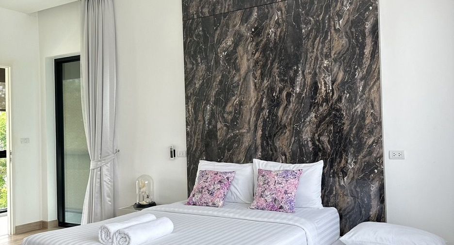 Villa en alquiler de 3 habitaciones en Sattahip, Chonburi