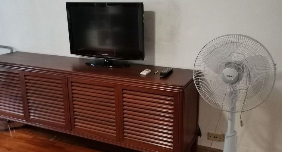 For rent 1 bed condo in Pathum Wan, Bangkok