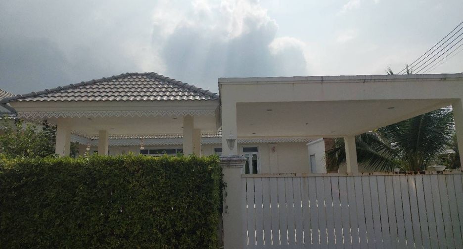 For rent 3 bedrooms villa in Hua Hin, Prachuap Khiri Khan