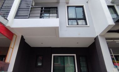 ขาย 4 ห้องนอน ทาวน์เฮ้าส์ ใน เมืองสมุทรปราการ, สมุทรปราการ