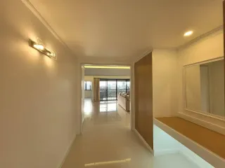 For rent 3 ベッドルーム apartment in Pathum Wan, Bangkok