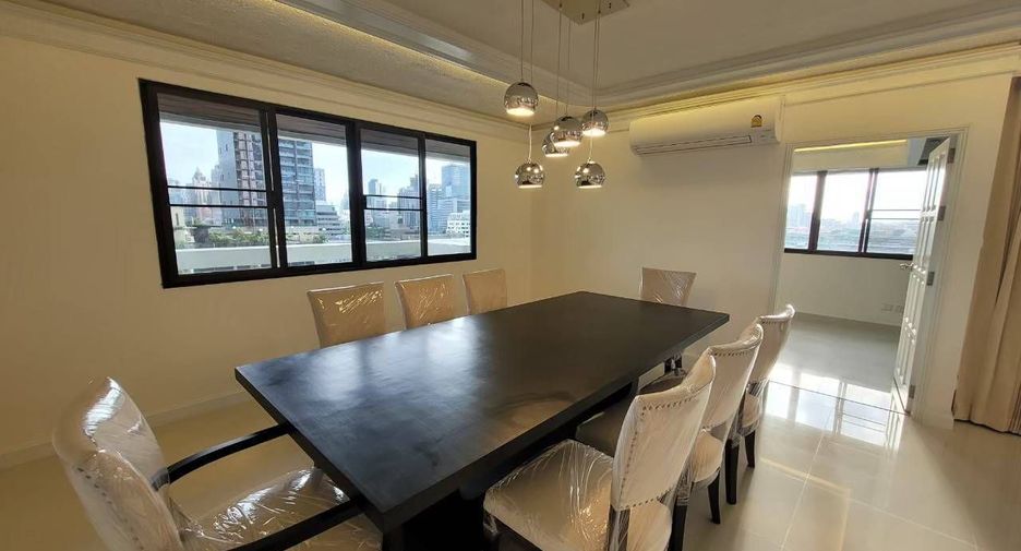 For rent 3 bedrooms apartment in Pathum Wan, Bangkok