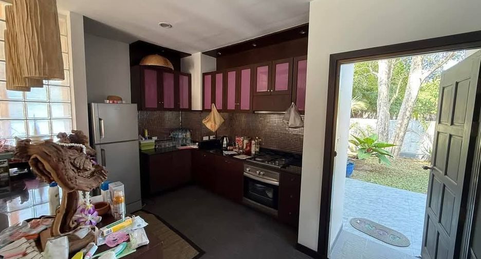 For rent 5 bedrooms villa in Bang Lamung, Chonburi