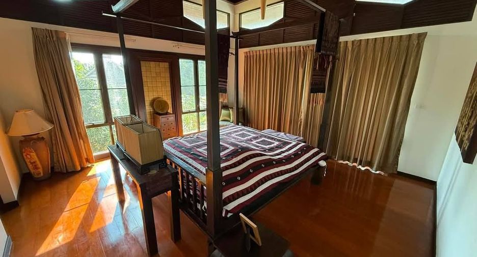 For rent 5 bedrooms villa in Bang Lamung, Chonburi