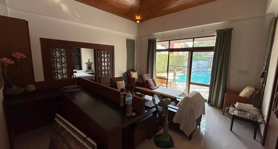For rent 5 bedrooms villa in Bang Lamung, Chonburi