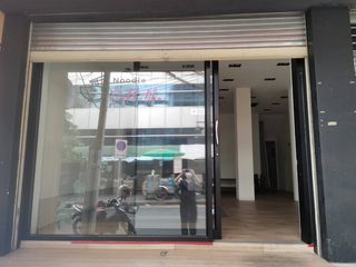 For rent 4 ベッドルーム townhouse in Bang Rak, Bangkok