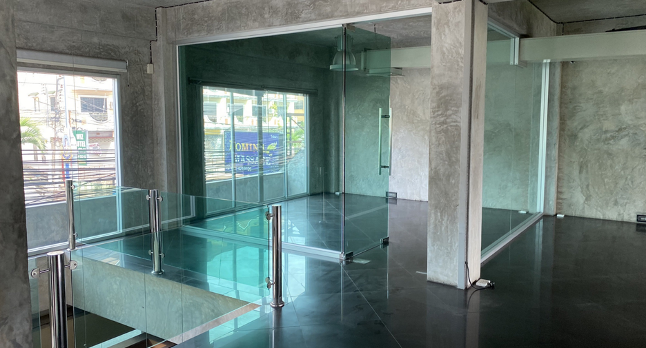 For sale 2 bedrooms retail Space in Bang Lamung, Chonburi