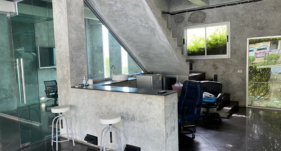 For sale 2 bedrooms retail Space in Bang Lamung, Chonburi