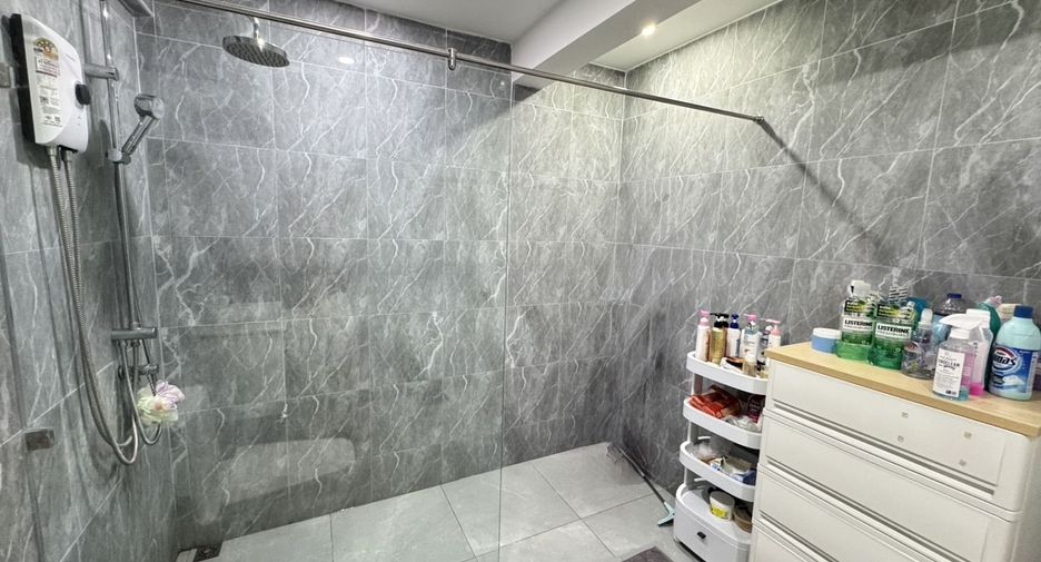 Haus zum Kauf mit 2 Zimmer in Mueang Phuket, Phuket
