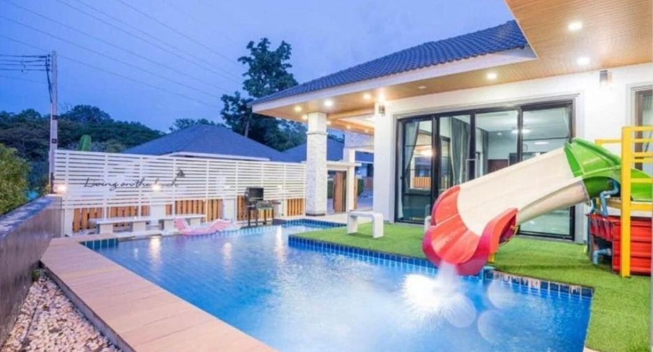 For rent 3 bedrooms villa in Sattahip, Chonburi