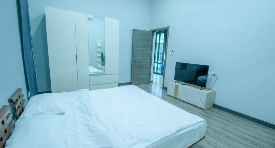 For rent 3 bedrooms villa in Sattahip, Chonburi