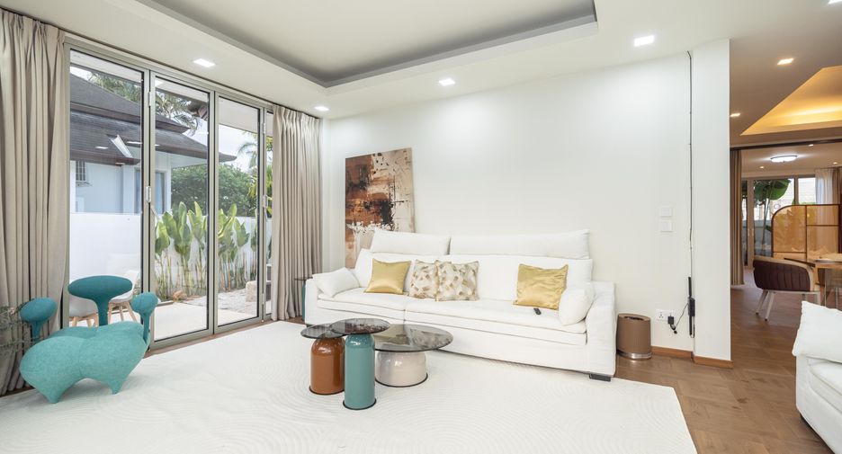 For rent 5 bedrooms villa in Thalang, Phuket