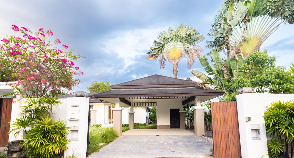 For rent 5 bedrooms villa in Thalang, Phuket