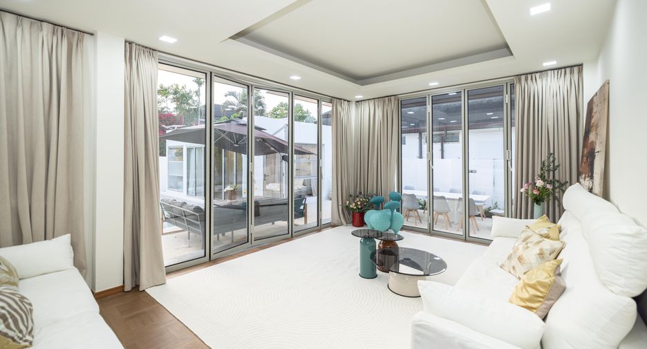 For rent 5 bedrooms villa in Thalang, Phuket