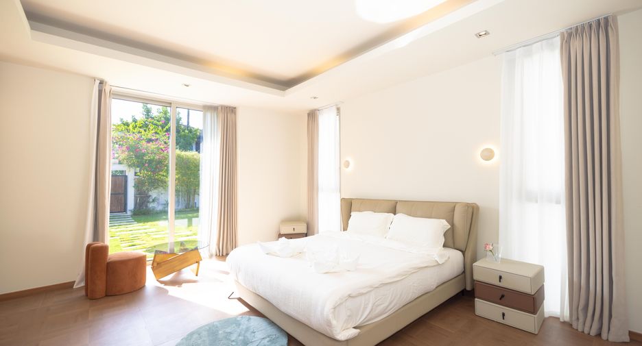 For rent 5 bedrooms villa in Thalang, Phuket