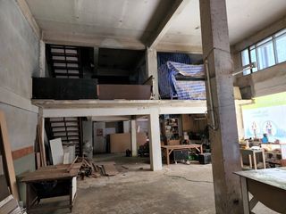 Casa adosada en venta y en alquiler de 8 habitaciones en Watthana, Bangkok