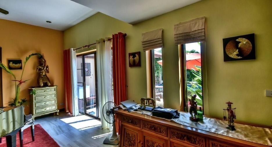 For sale 7 bedrooms villa in Sam Roi Yot, Prachuap Khiri Khan