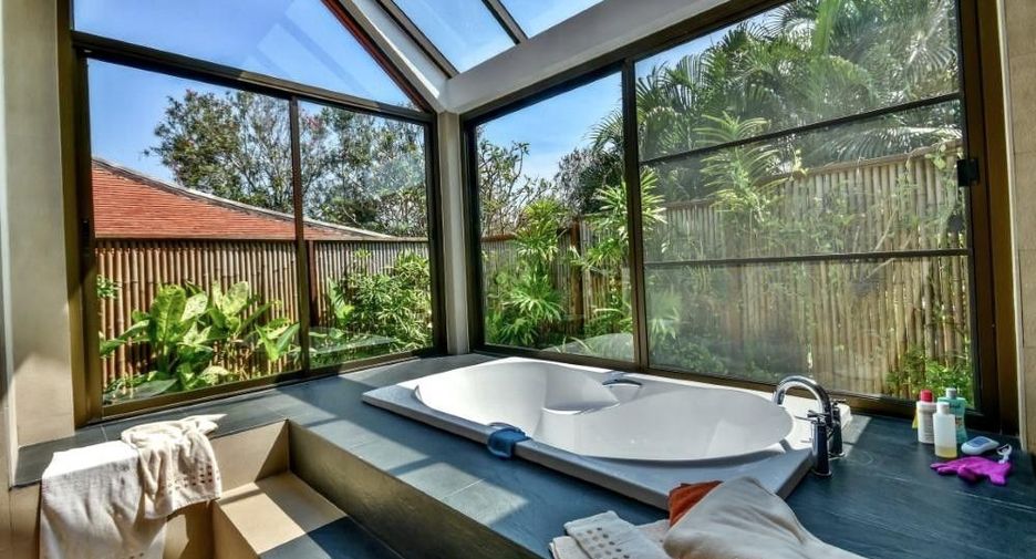 For sale 7 bedrooms villa in Sam Roi Yot, Prachuap Khiri Khan