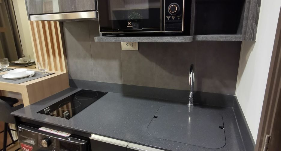 For rent 1 bed condo in Bang Rak, Bangkok