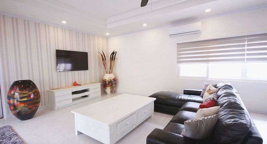 For sale 4 bedrooms villa in Hua Hin, Prachuap Khiri Khan