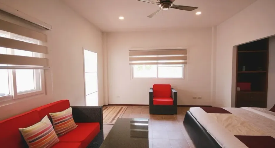 For sale 4 bedrooms villa in Hua Hin, Prachuap Khiri Khan