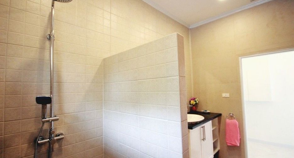 For sale 4 bedrooms villa in Hua Hin, Prachuap Khiri Khan