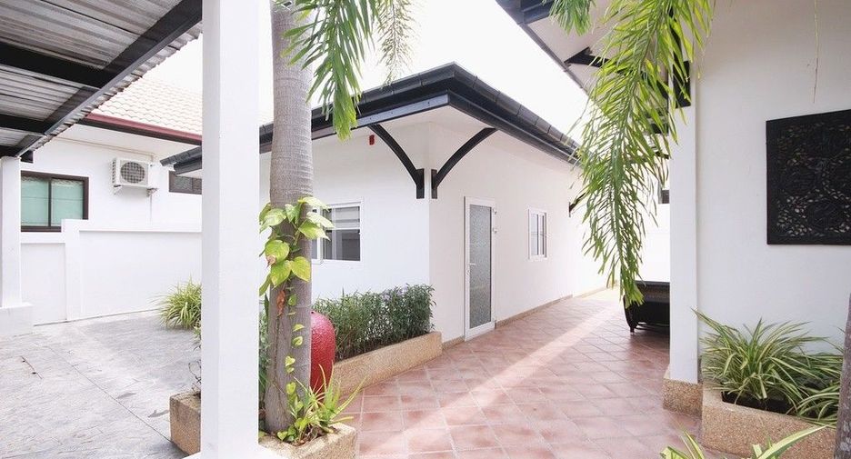 For sale 4 bedrooms villa in Hua Hin, Prachuap Khiri Khan